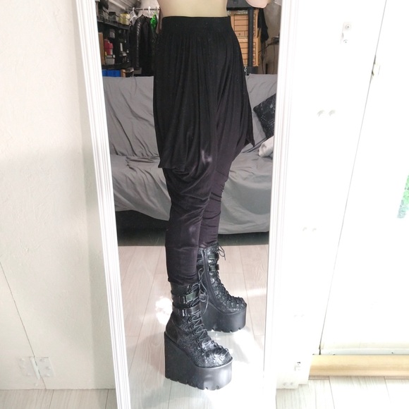 Batwing Pants - Picture 5 of 8